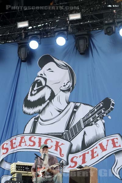 SEASICK STEVE - 2015-07-04 - BELFORT - Presqu'ile du Malsaucy - 